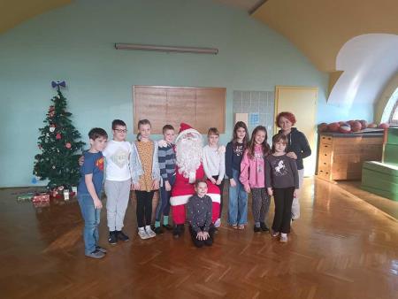 4864854809651671775821918