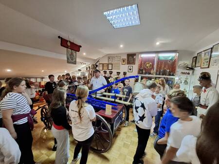 IMG-798be15f02e611b7d5b4ccfe89265667-V